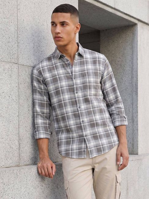 [SMF-6AC2096D79ABE0-3] Roadster Men Checkered Casual Grey Shirt (42)